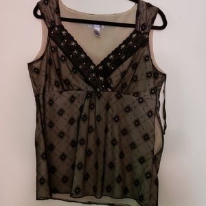 Lacey tank